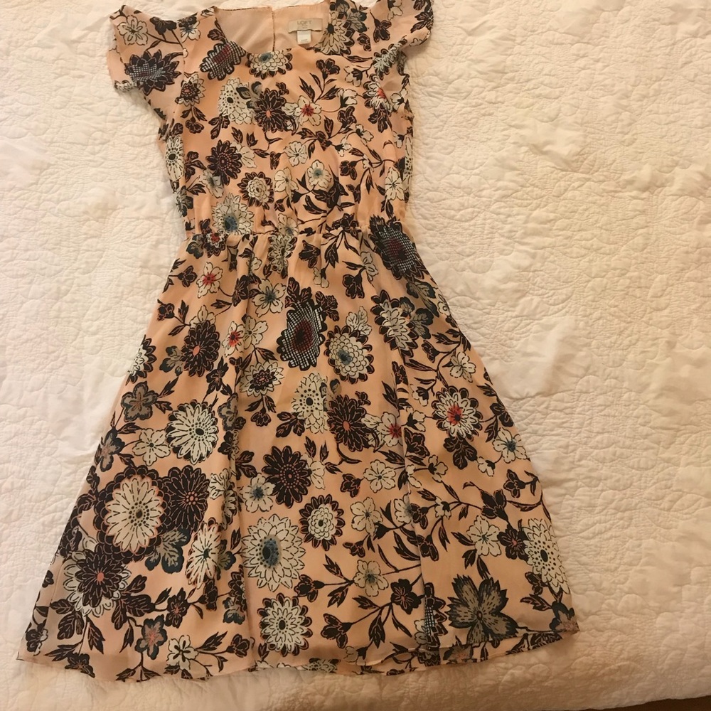 Pink short sleeve floral Loft dress
